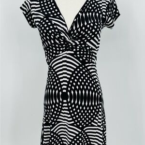 Love Rocks Stylish Black and White Patterned Dress, S